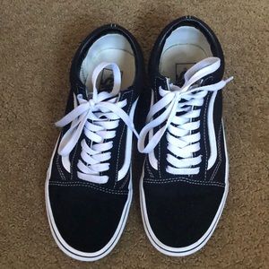 Black old Skool Vans